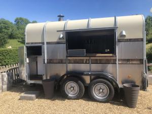 wood fired pizza oven trailer