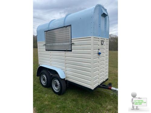 Vintage converted horse box/ice cream trailer