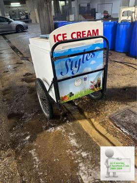 Im selling this ice cream stand.